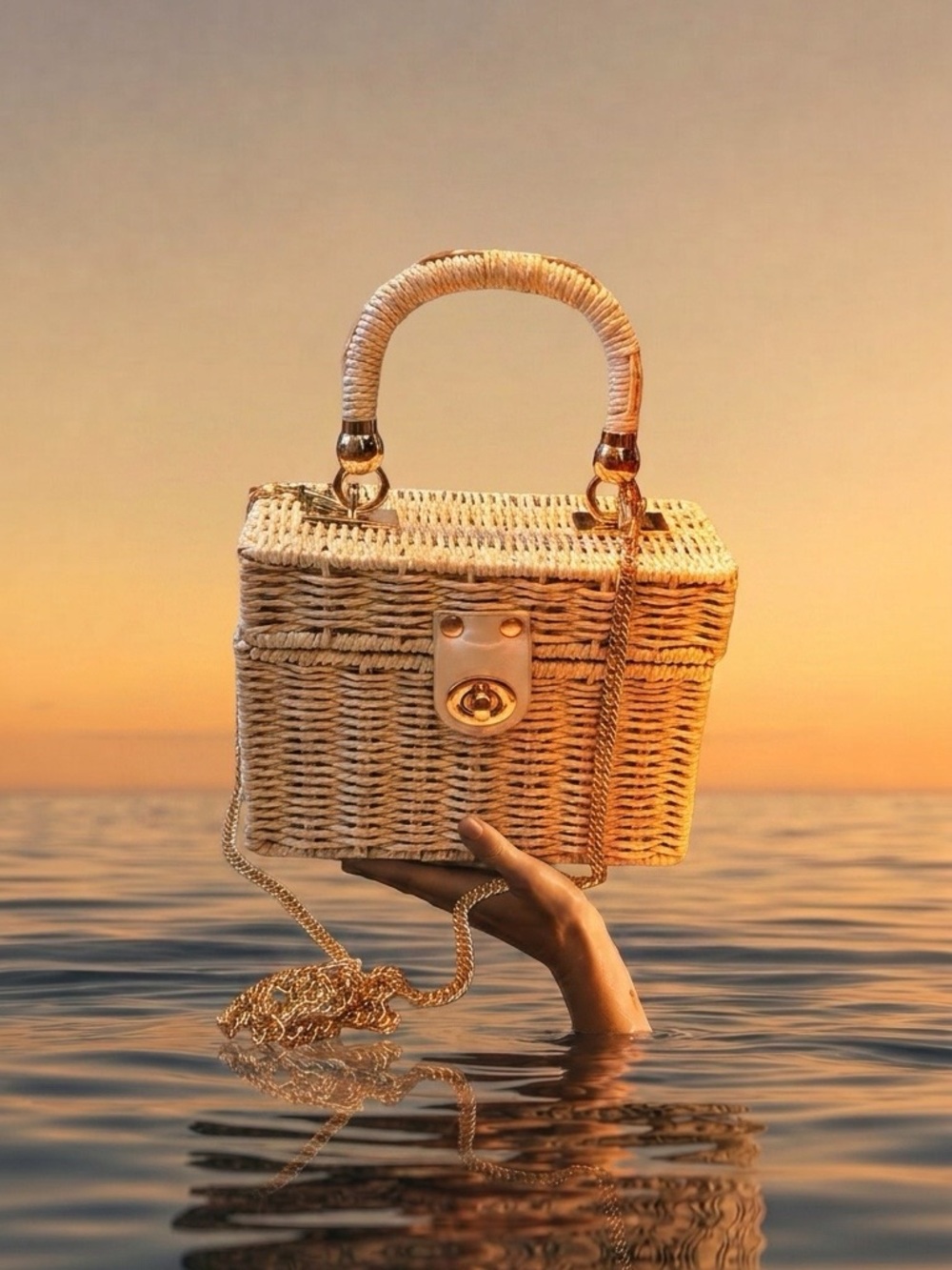Rattan square turn lock - 2 way bag with chain strap
